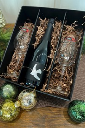 Gift Box with Riedel Glassware (2), Wine separate separately