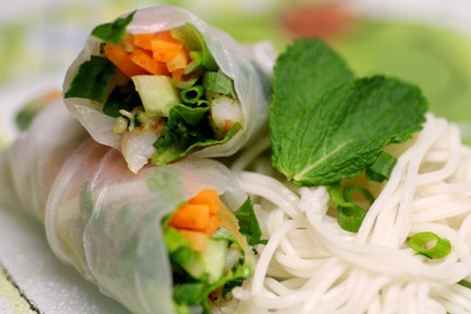 Vietnamese-Style Shrimp & Vegetable Rolls